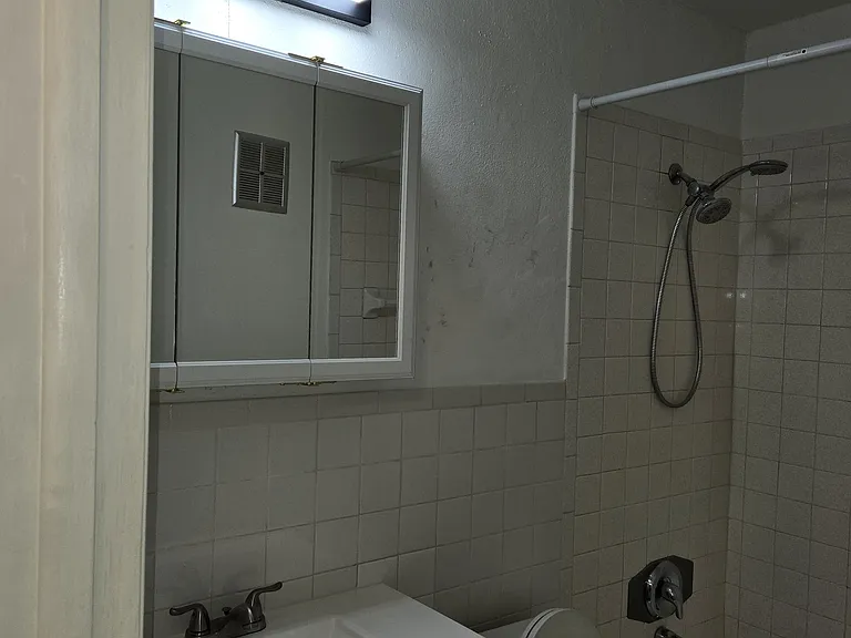 3211 SW 44th St #211 — Photo 13