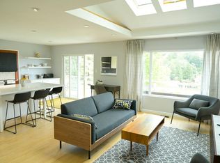 22 Chester Ave, Fairfax, CA 94930