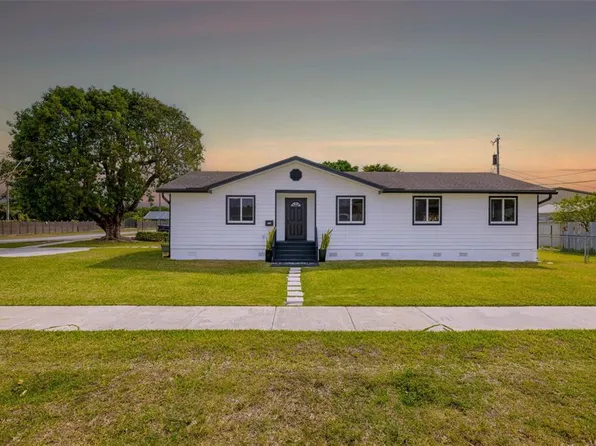 1867 NW 8th Ave, Homestead, FL 33030