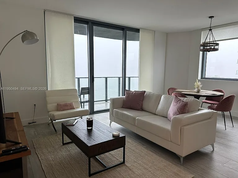 121 NE 34th St #2309 — Photo 8