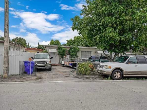 831 NW 24th Ave, Miami, FL 33125
