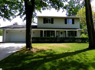 1324 E Bennett Ave, Mount Pleasant, MI 48858