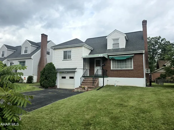 405 Broad St, Hollidaysburg, PA 16648