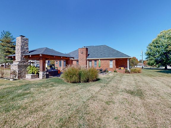 4th image of 103 Stanley Davis Cir