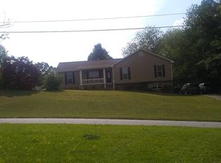 218 S Sequoya Dr, Woodstock, GA 30188