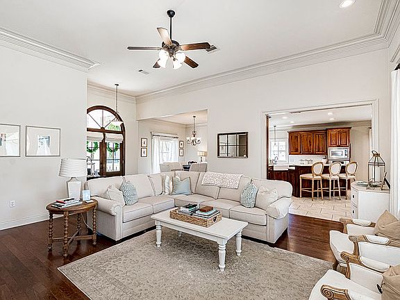 5th image of 18605 Bellingrath Lakes Ave