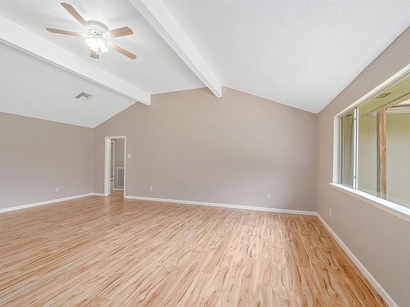 2nd image of 19511 Westhaven Dr