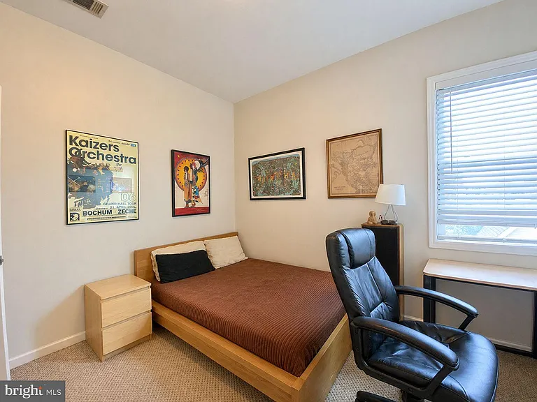 1934 N 7th St #3 — Photo 10