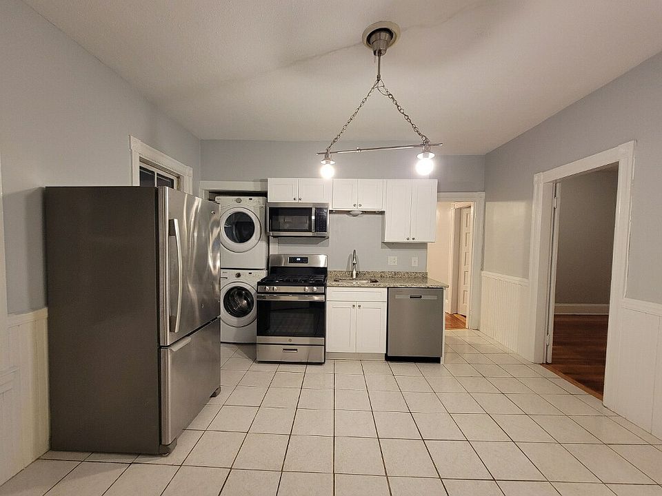 Stainless kitchen appliances