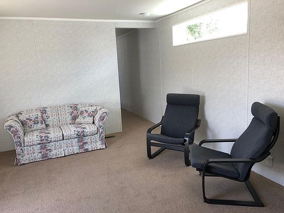 5th image of 580 Orson Ave