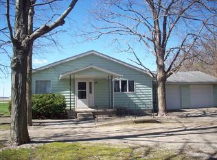 8034 N Royal Center Pike, Royal Center, IN 46978