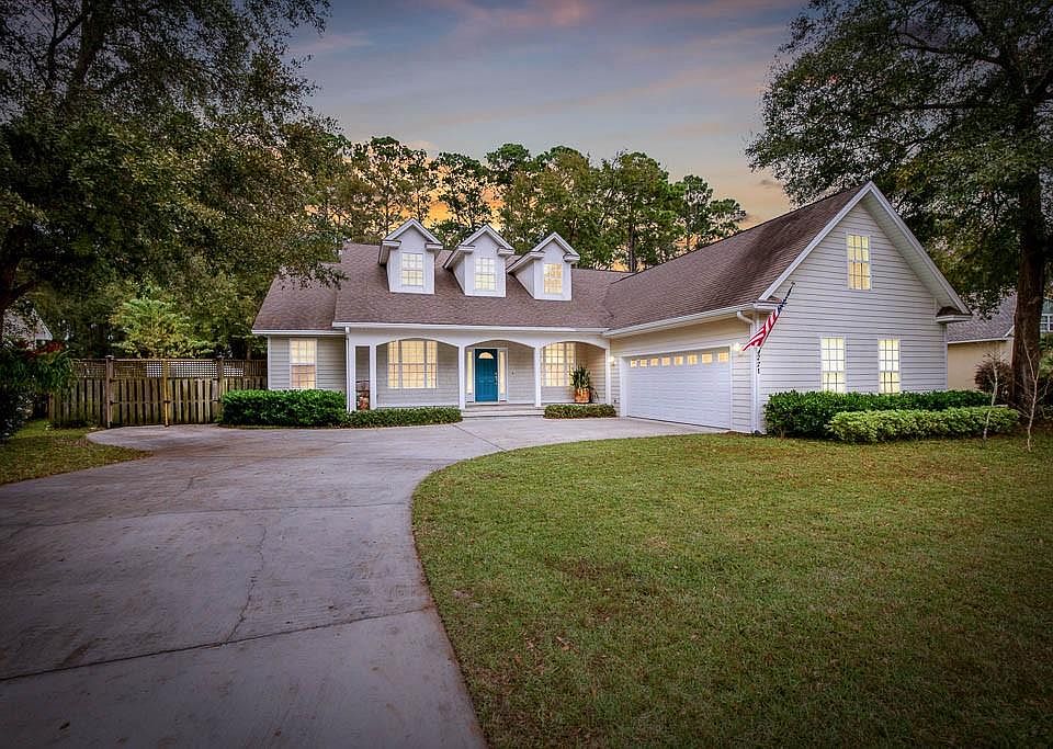 1st image of 221 Willow Pond Way