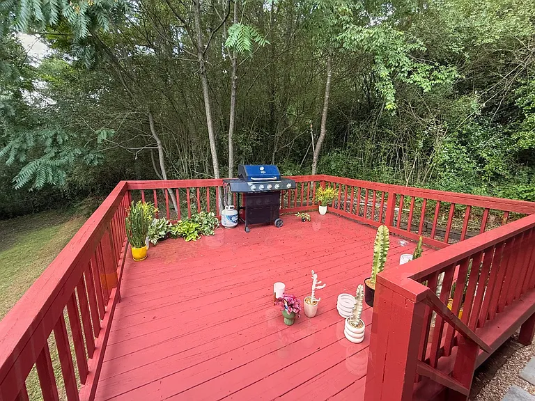 106 Lindsey Ct NE — Photo 18