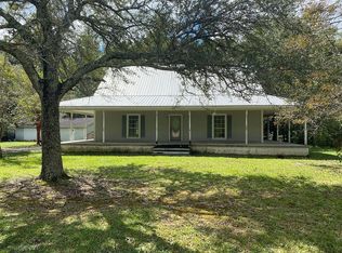 6600 Hans Rd, Moss Point, MS 39562