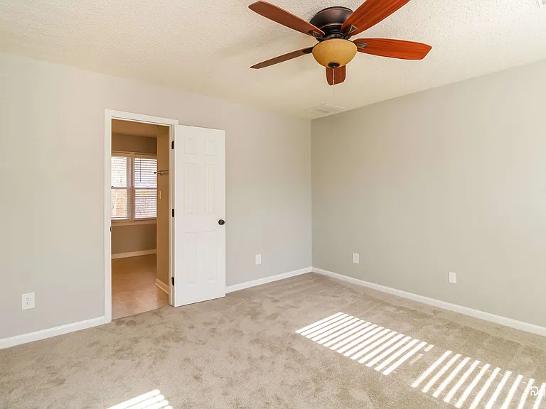 16 Knoll Brook Ct — Photo 9