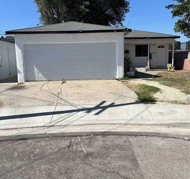 1st image of 1003 W 225th St