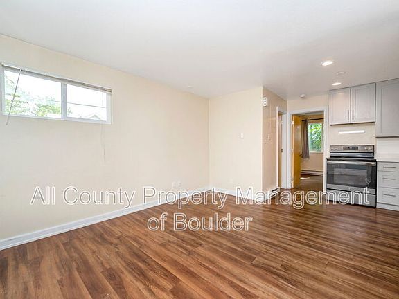 3rd image of 2211 Spruce St APT 4