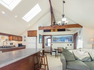 1798 J St #A, Arcata, CA 95521