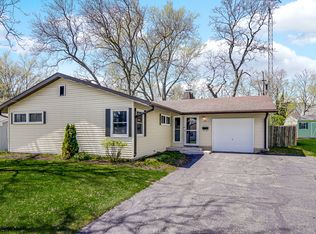 326 Delcy Dr, Dekalb, IL 60115