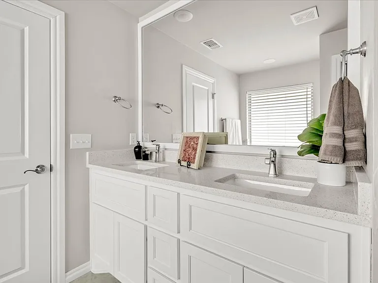 5316 Lannister Ln — Photo 15