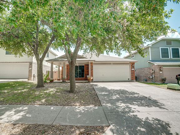 2nd image of 15212 Sarahs Creek Dr