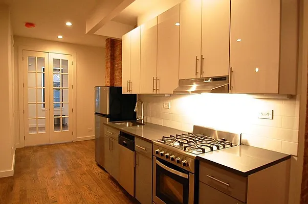 Rented by Urban Ambiance | media 12