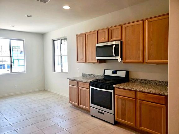 3rd image of 8745 W San Miguel Ave