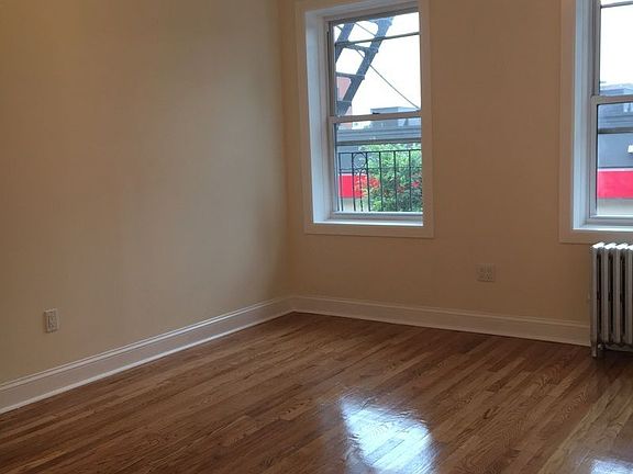 2nd image of 4535 46th St APT 1G
