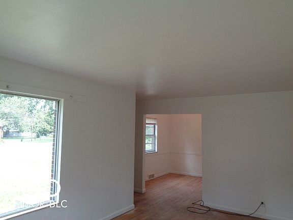 4th image of 1651 W 57th St