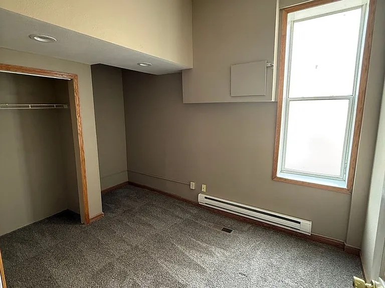 117 E Cherry St — Photo 9