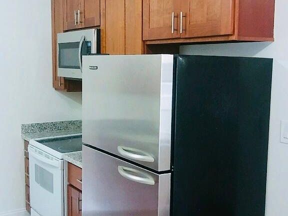 4th image of 1230 Leigh Ave APT 3