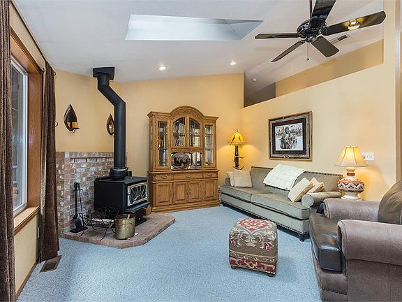 5th image of 11761 Ivy Ln NW