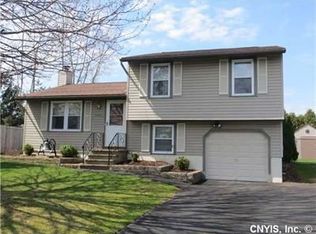 8308 Radian Path, Baldwinsville, NY 13027