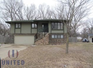 322 34th St, Sioux City, IA 51104
