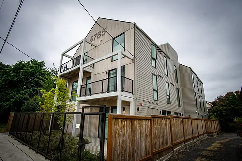 104 - Greeley Apartments PDX Photo 1