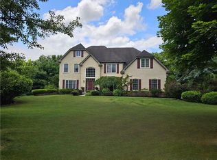 30 Melchor Dr, Easton, PA 18042