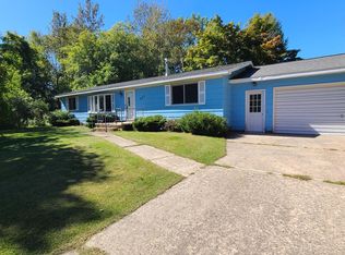 225 N 7th St, Harrisville, MI 48740