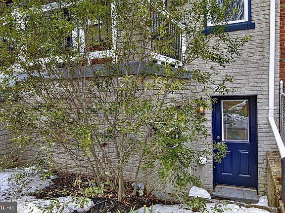 5th image of 310 16th St NE