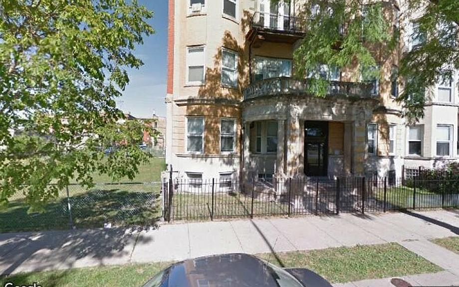 1st image of 3842 S King Dr APT 2F