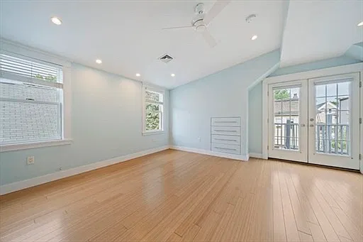 23 Cheverus Rd — Photo 4