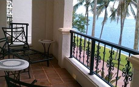 4th image of 2424 Fisher Island Dr #5204
