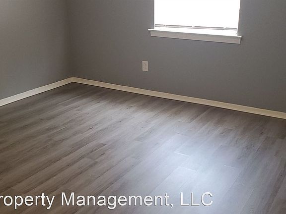 5th image of 3636 Spottswood Ave APT 17
