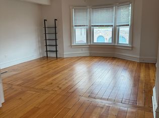 133 N Main St #1, Dousman, WI 53118