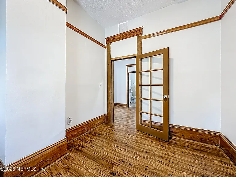 138 E Duval St — Photo 36