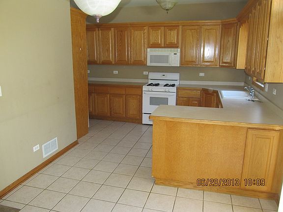3rd image of 8801 W 84th St Unit C