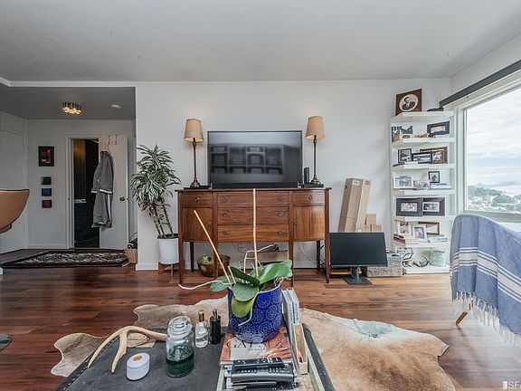 3rd image of 655 Corbett Ave APT 302