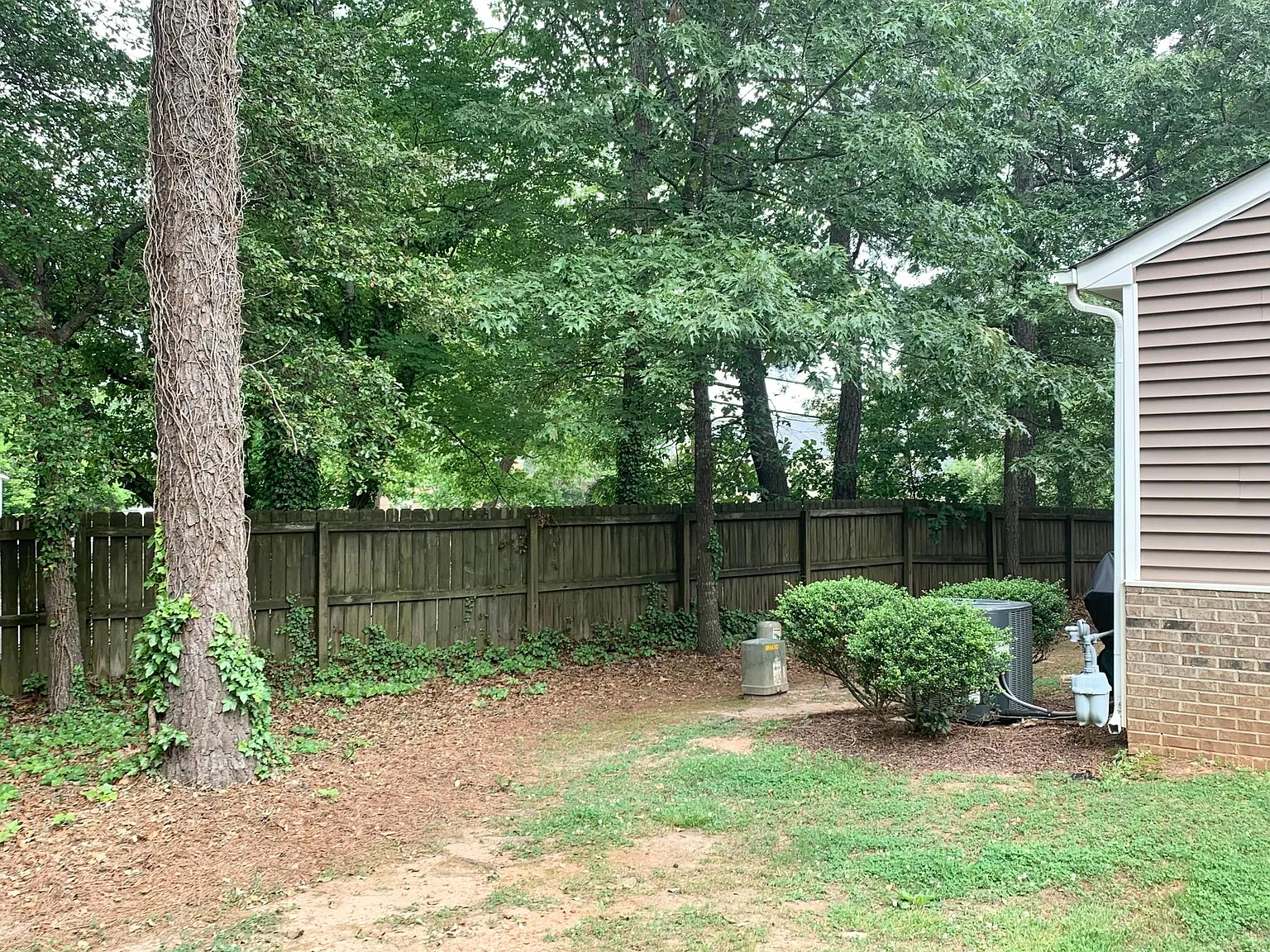 3 bed, 2.5 bath, 1552 sqft, $2,149 — Photo 4