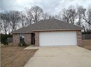 112 Kelly Cv, Canton, MS 39046