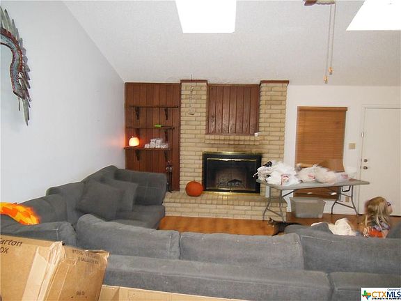 5th image of 318 Bobolink Dr