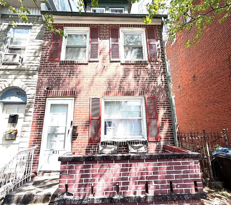 1st image of 431 Pine St